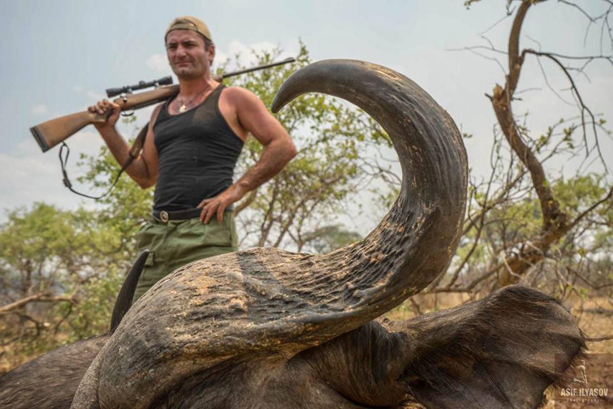 Фаиг Бабанлы признан лучшим охотником мира: Я съел сердце льва – это было вкусно (ФОТО)