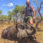 Фаиг Бабанлы признан лучшим охотником мира: Я съел сердце льва – это было вкусно (ФОТО)