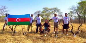 Фаиг Бабанлы признан лучшим охотником мира: Я съел сердце льва – это было вкусно (ФОТО)