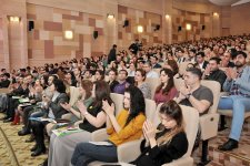 В Баку показали как управлять жизнью и временем (ФОТО)