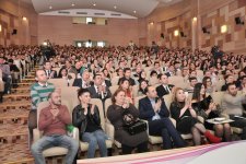 В Баку показали как управлять жизнью и временем (ФОТО)