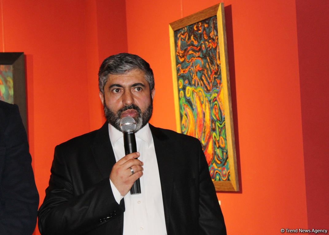 Магия чисел в картинах художника Ризвана Исмаила (ФОТО)