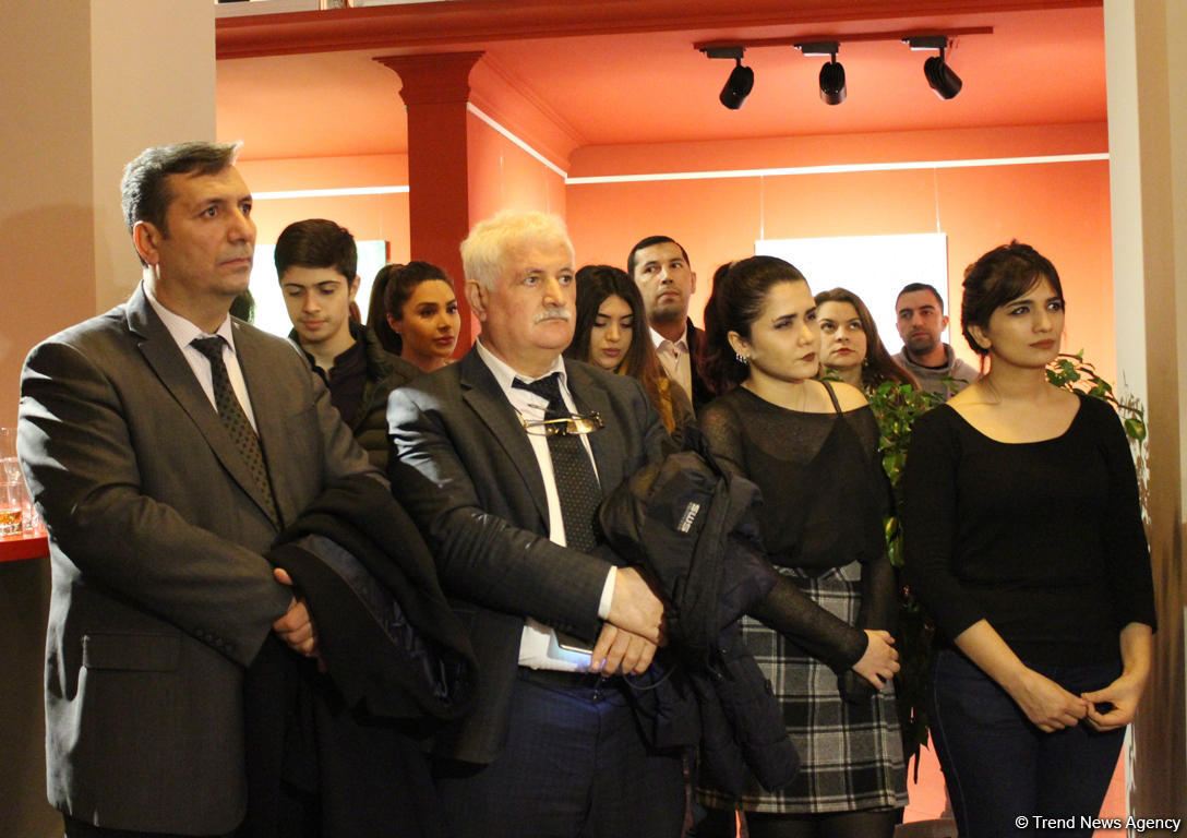 Магия чисел в картинах художника Ризвана Исмаила (ФОТО)