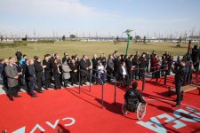 Вице-президент Фонда Гейдара Алиева Лейла Алиева приняла участие в церемонии открытия спортивной площадки (ФОТО)
