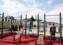 Вице-президент Фонда Гейдара Алиева Лейла Алиева приняла участие в церемонии открытия спортивной площадки (ФОТО)