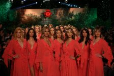 Dosso Dossi провел крупнейшее шоу в Баку с участием турецких топ-моделей (ФОТО)