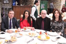 Азербайджанские женщины отмечают 8 марта (ФОТО)