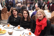 Азербайджанские женщины отмечают 8 марта (ФОТО)