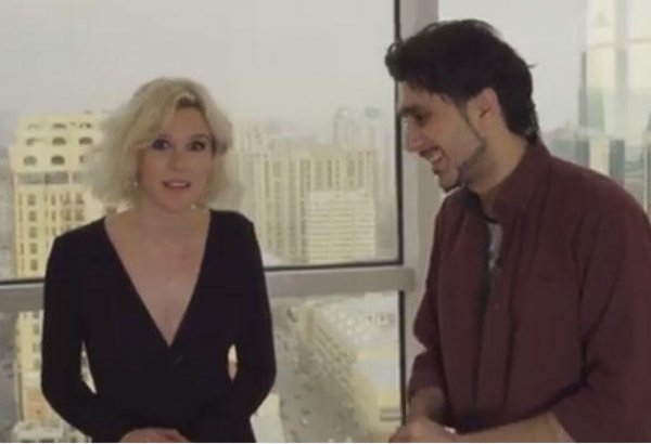 Лауреат премии Grammy Джосс Стоун спела "Сары гялин" (ВИДЕО)