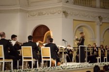 Как азербайджанские музыканты поздравили с 8 марта (ФОТО)