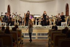 Как азербайджанские музыканты поздравили с 8 марта (ФОТО)