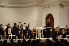 Как азербайджанские музыканты поздравили с 8 марта (ФОТО)