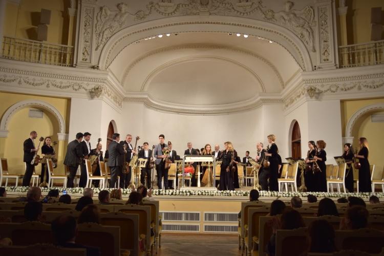 Как азербайджанские музыканты поздравили с 8 марта (ФОТО)