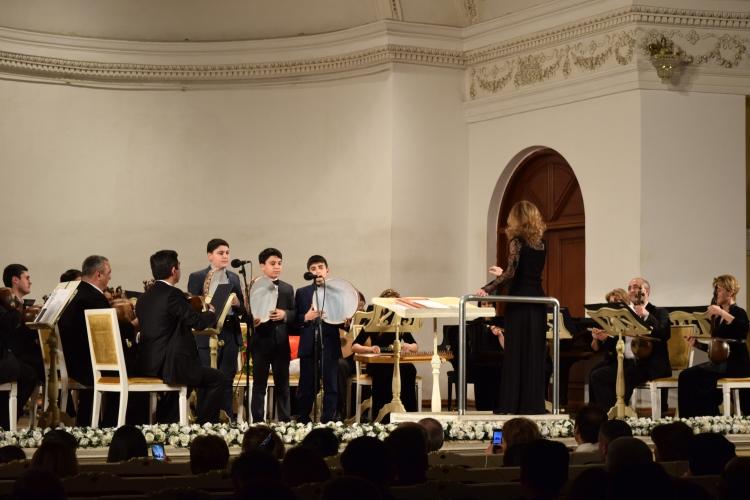 Как азербайджанские музыканты поздравили с 8 марта (ФОТО)