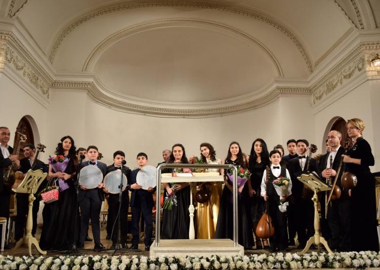 Как азербайджанские музыканты поздравили с 8 марта (ФОТО)