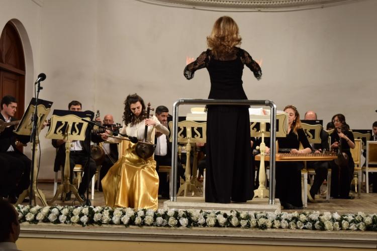 Как азербайджанские музыканты поздравили с 8 марта (ФОТО)