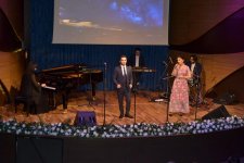 Мир любви: Азербайджанская молодежь поздравляет с 8 марта (ФОТО)