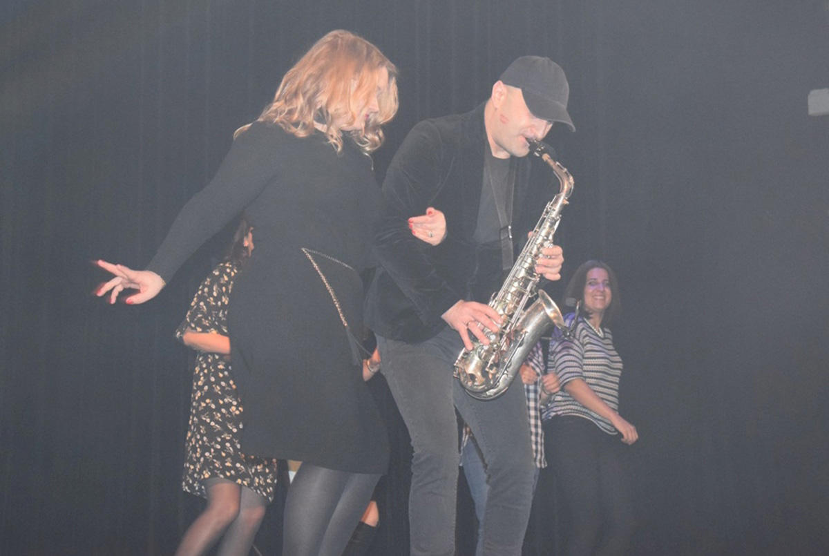 Звезда израильской эстрады в Баку - восторг и фейерверк эмоций (ВИДЕО, ФОТО)