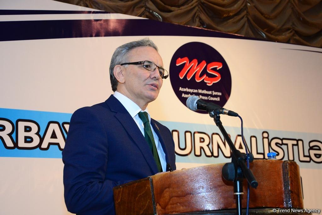 В Баку проходит VII съезд азербайджанских журналистов (ФОТОРЕПОРТАЖ)