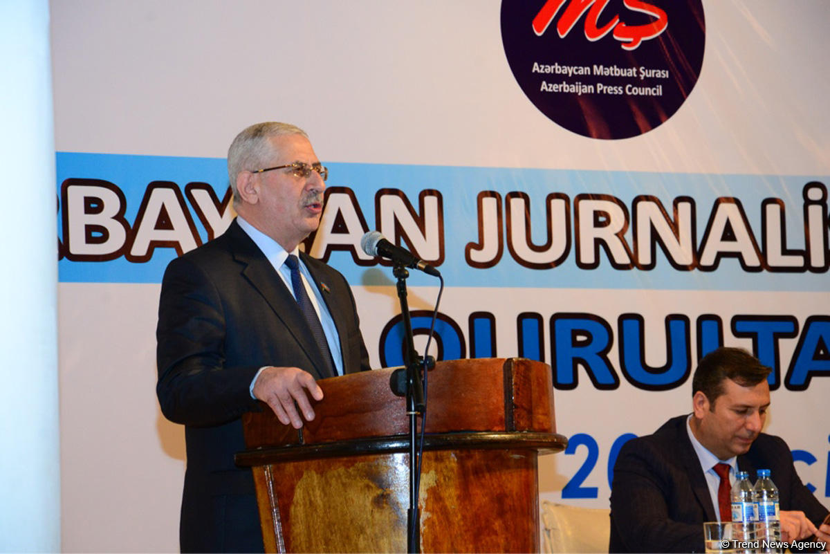 В Баку проходит VII съезд азербайджанских журналистов (ФОТОРЕПОРТАЖ)