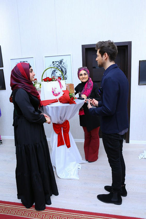 Победитель "Евровидения" поддержал проект по аутизму в Баку (ФОТО)