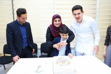 Победитель "Евровидения" поддержал проект по аутизму в Баку (ФОТО)