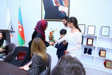 Победитель "Евровидения" поддержал проект по аутизму в Баку (ФОТО)