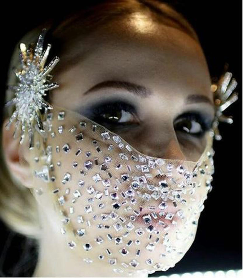 Коллекция азербайджанского дизайнера представлена на Mercedes-Benz Fashion Week Russia (ФОТО)