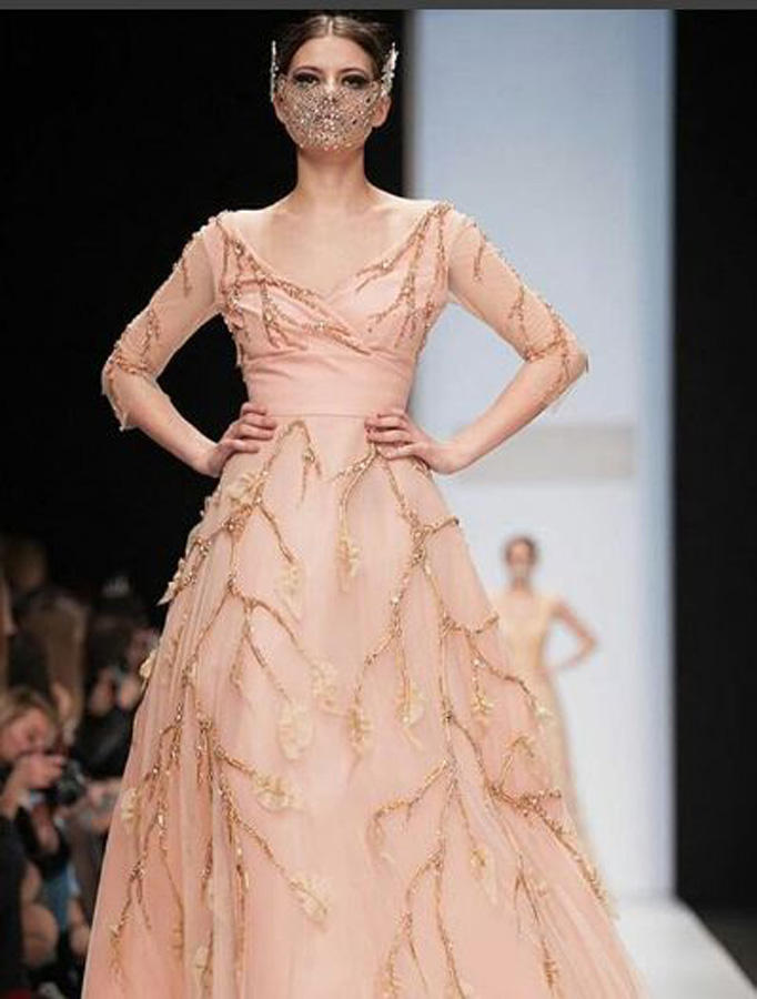 Коллекция азербайджанского дизайнера представлена на Mercedes-Benz Fashion Week Russia (ФОТО)