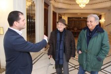 Актер сериала "Kurtlar Vadisi" приехал в Баку (ФОТО)