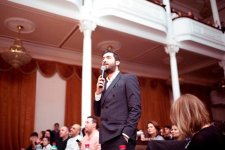 50 оттенков смеха бакинских юношей и девушек (ФОТО)