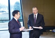 Президент Ильхам Алиев вручил орден "Достлуг" главе Международной тюркской академии (ФОТО)