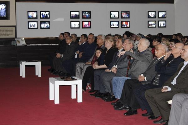 Летопись отечественного искусства: коллеги вспоминают Гасанагу Турабова (ФОТО)