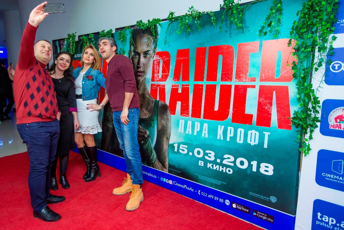 Лара Крофт отправилась на поиски отца вместе с азербайджанцами (ВИДЕО, ФОТО)