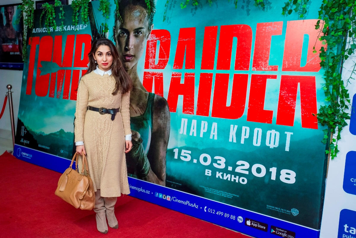 Лара Крофт отправилась на поиски отца вместе с азербайджанцами (ВИДЕО, ФОТО)