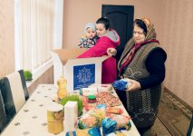 По инициативе Фонда Гейдара Алиева малообеспеченным семьям раздаются праздничные подарки (ФОТО)