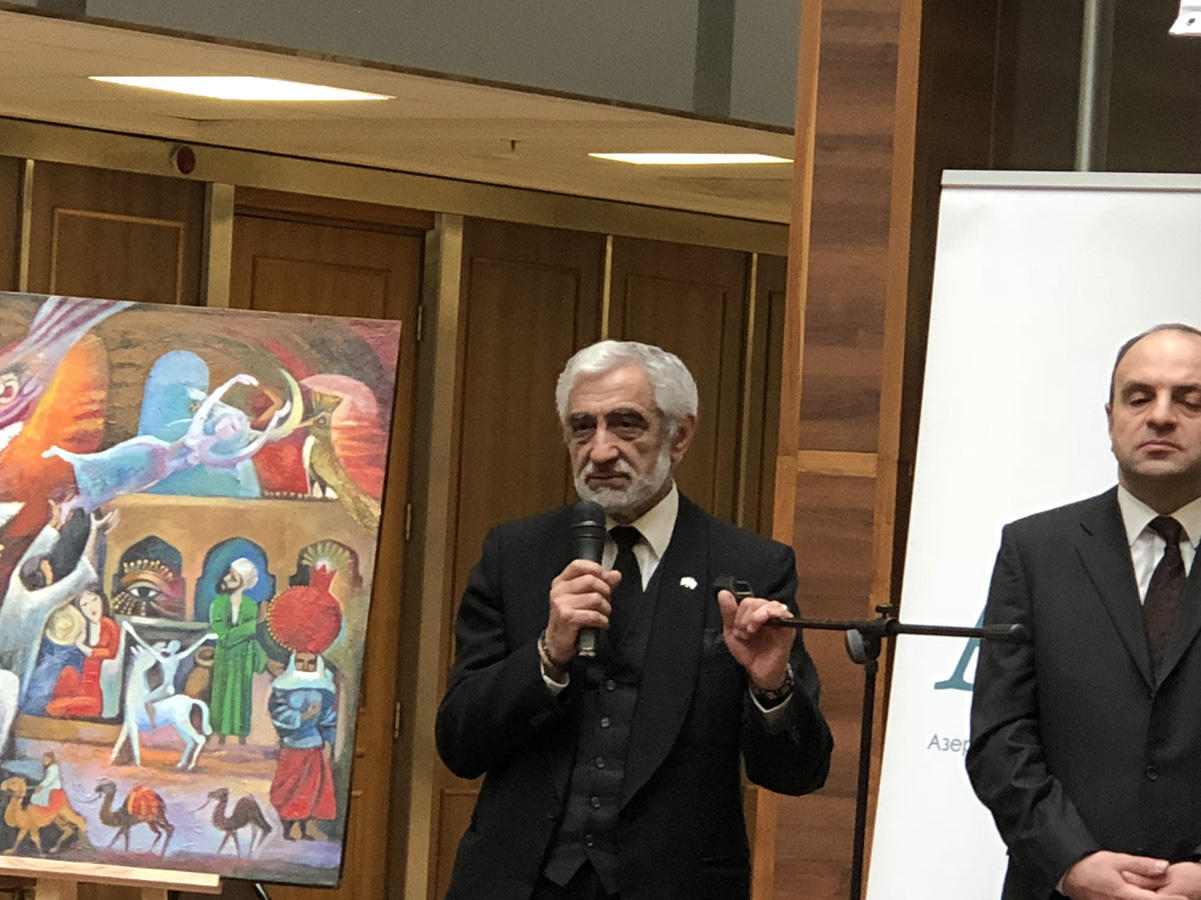 В МГИМО открылась выставка Ашрафа Гейбатова: Мост между временами и странами  (ФОТО)