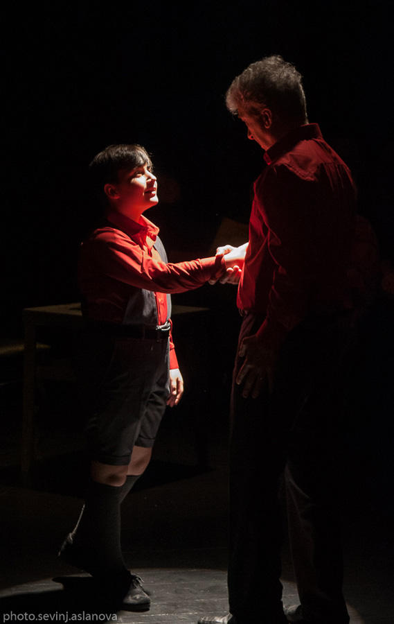 Героиня из тени забытья и таинственный Дух  - необычная премьера в  Баку  (ФОТО)