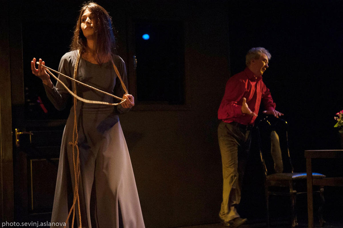 Героиня из тени забытья и таинственный Дух  - необычная премьера в  Баку  (ФОТО)