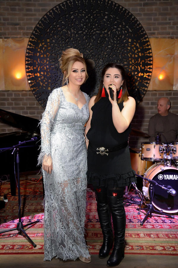 Роза Заргарли провела звездный творческий вечер – поздравление легендарной Розы Рымбаевой (ВИДЕО, ФОТО)