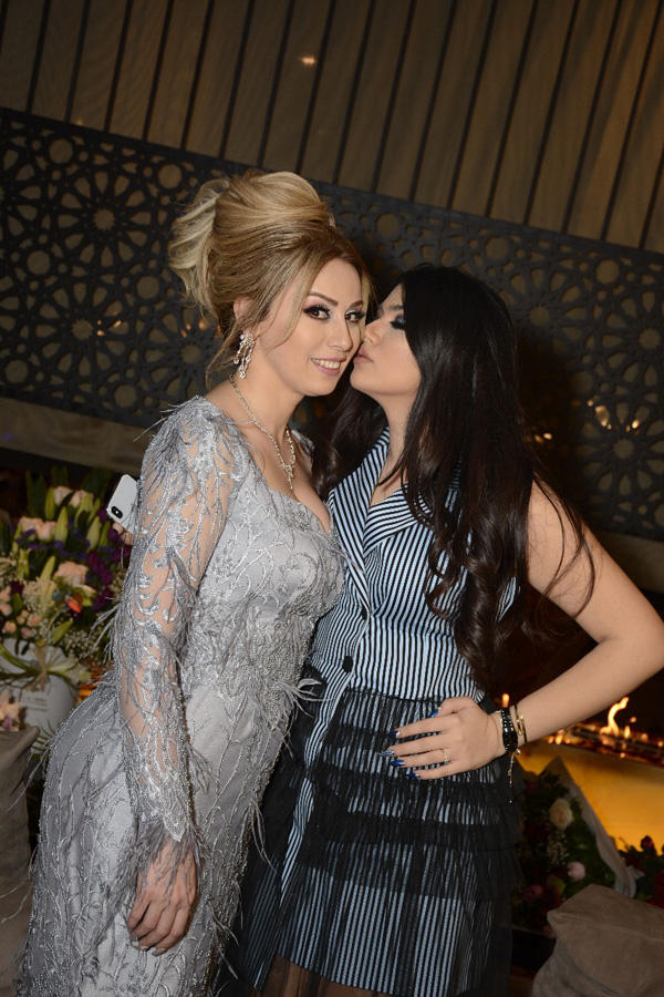 Роза Заргарли провела звездный творческий вечер – поздравление легендарной Розы Рымбаевой (ВИДЕО, ФОТО)