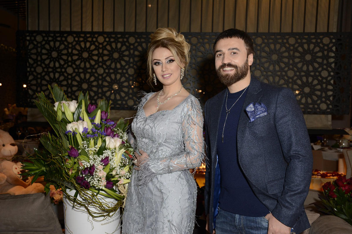 Роза Заргарли провела звездный творческий вечер – поздравление легендарной Розы Рымбаевой (ВИДЕО, ФОТО)