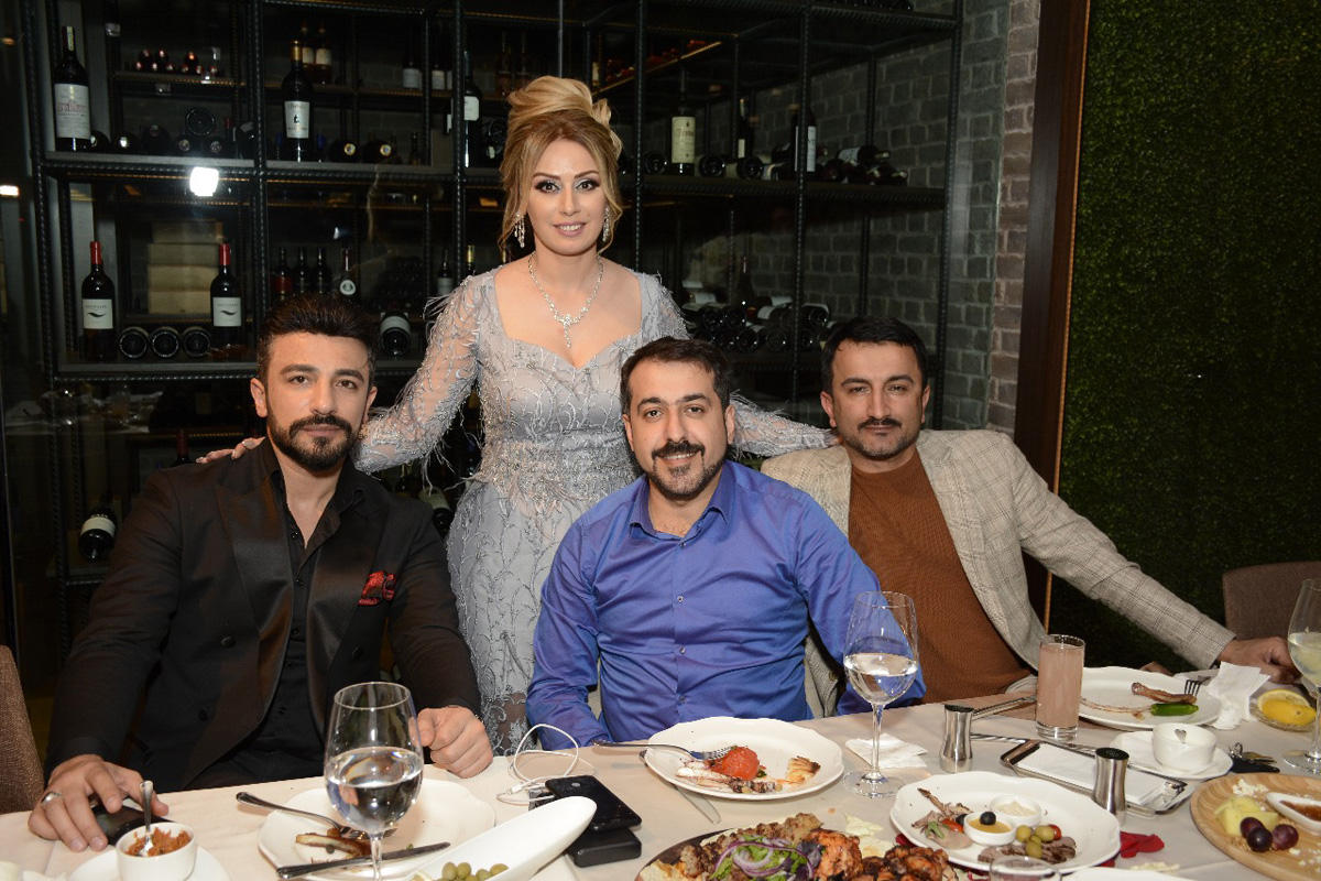 Роза Заргарли провела звездный творческий вечер – поздравление легендарной Розы Рымбаевой (ВИДЕО, ФОТО)