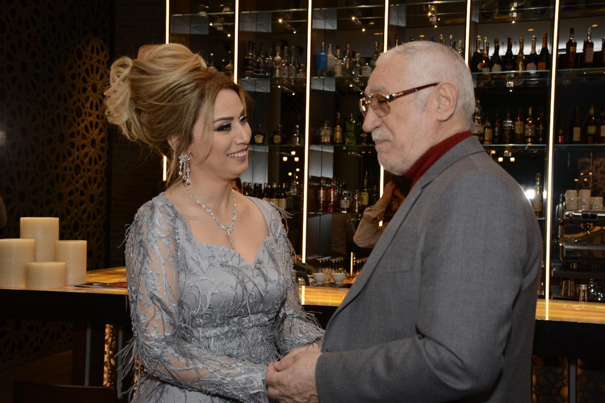 Роза Заргарли провела звездный творческий вечер – поздравление легендарной Розы Рымбаевой (ВИДЕО, ФОТО)