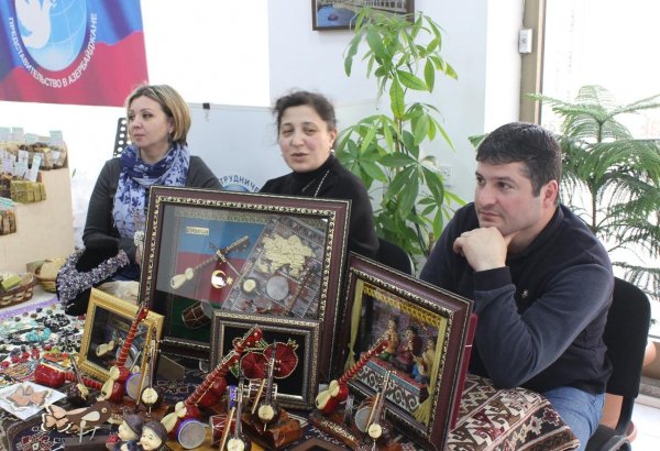 Яркие краски Пасхального базара в Баку (ФОТО)