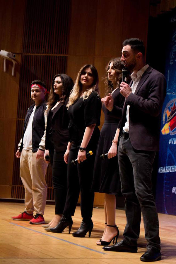 Индийские страсти в Баку, или как Агиль М. Гулиев нашел брата-близнеца (ФОТО)