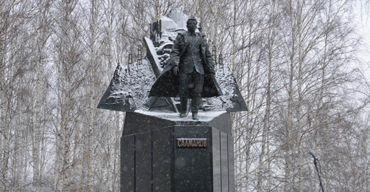 Аэропорт Сургута в честь Фармана Салманова – Мадонна с младенцем, интересные факты (ФОТО)