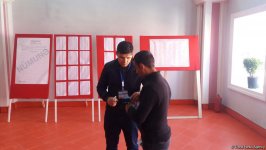 В ходе президентских выборов в Азербайджане продолжается голосование в исправительном учреждении №17 (ФОТО)