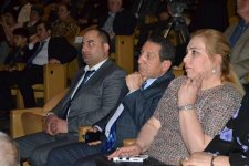 Горная река, ведущая к цветникам - творчество Ашуга Адалята (ФОТО)