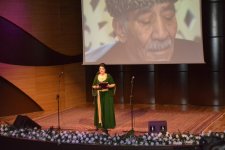 Горная река, ведущая к цветникам - творчество Ашуга Адалята (ФОТО)